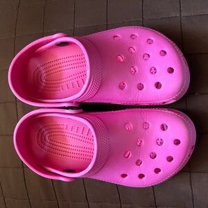 Girls Pink Crocs
